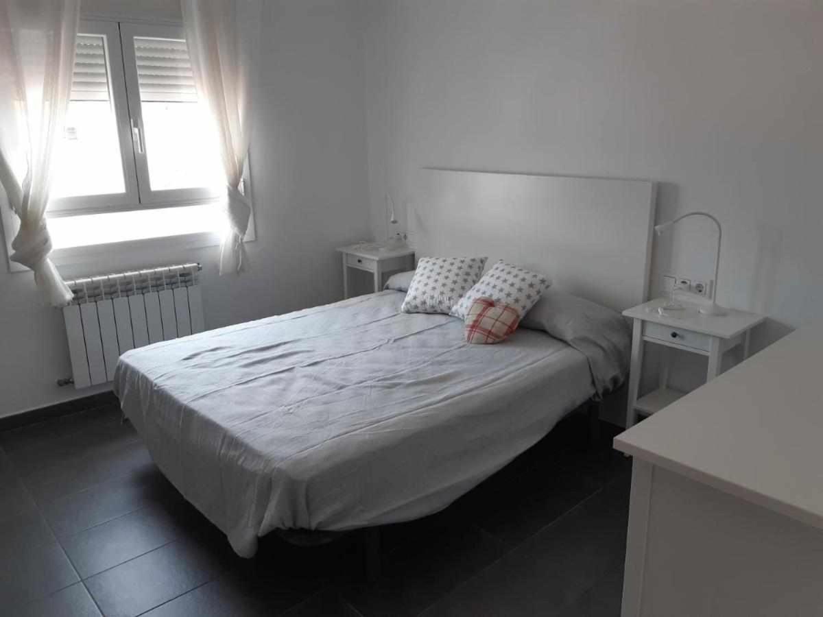 Apartamento Roses Casc Antic Sl Avda Rodhe Exterior foto